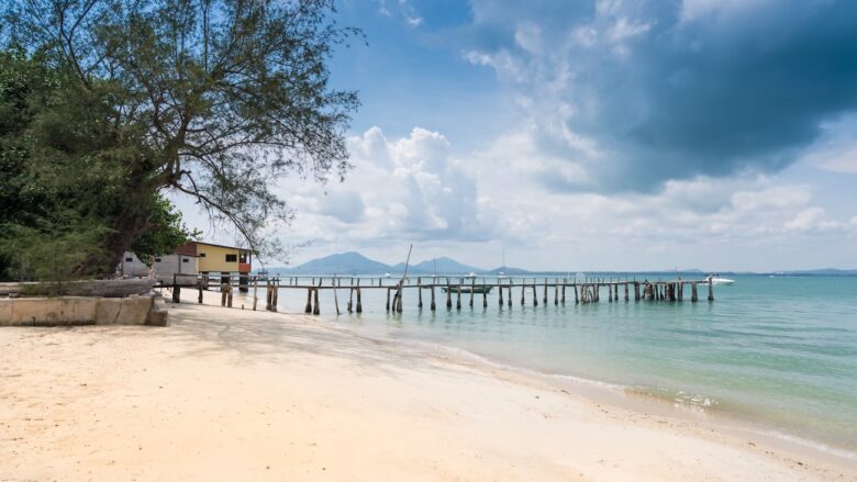 Noi Na Beach